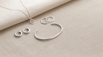 Minimalist Silver Jewellery: The Ultimate Guide to Timeless, Everyday Elegance
