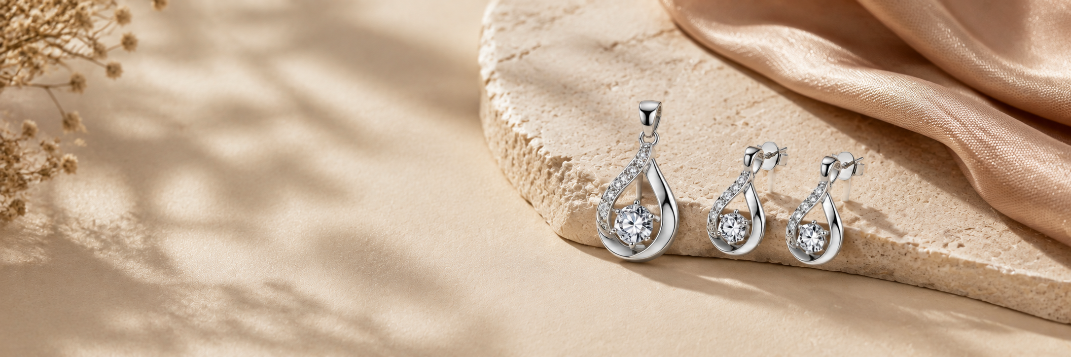 Pendant With Earrings Set