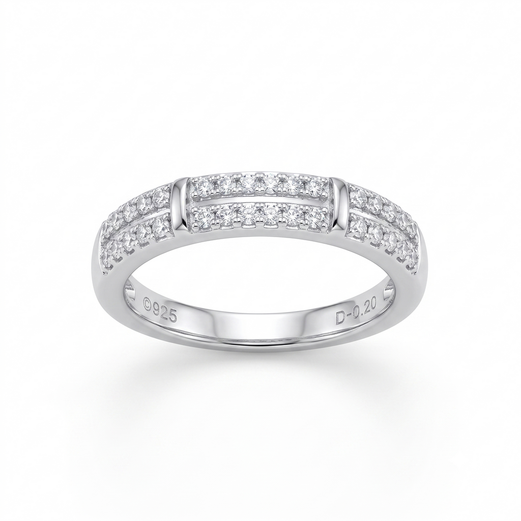Smooth polished silver surface of the Silvme Diamond Lattice Band Ring, premium 925 sterling silver