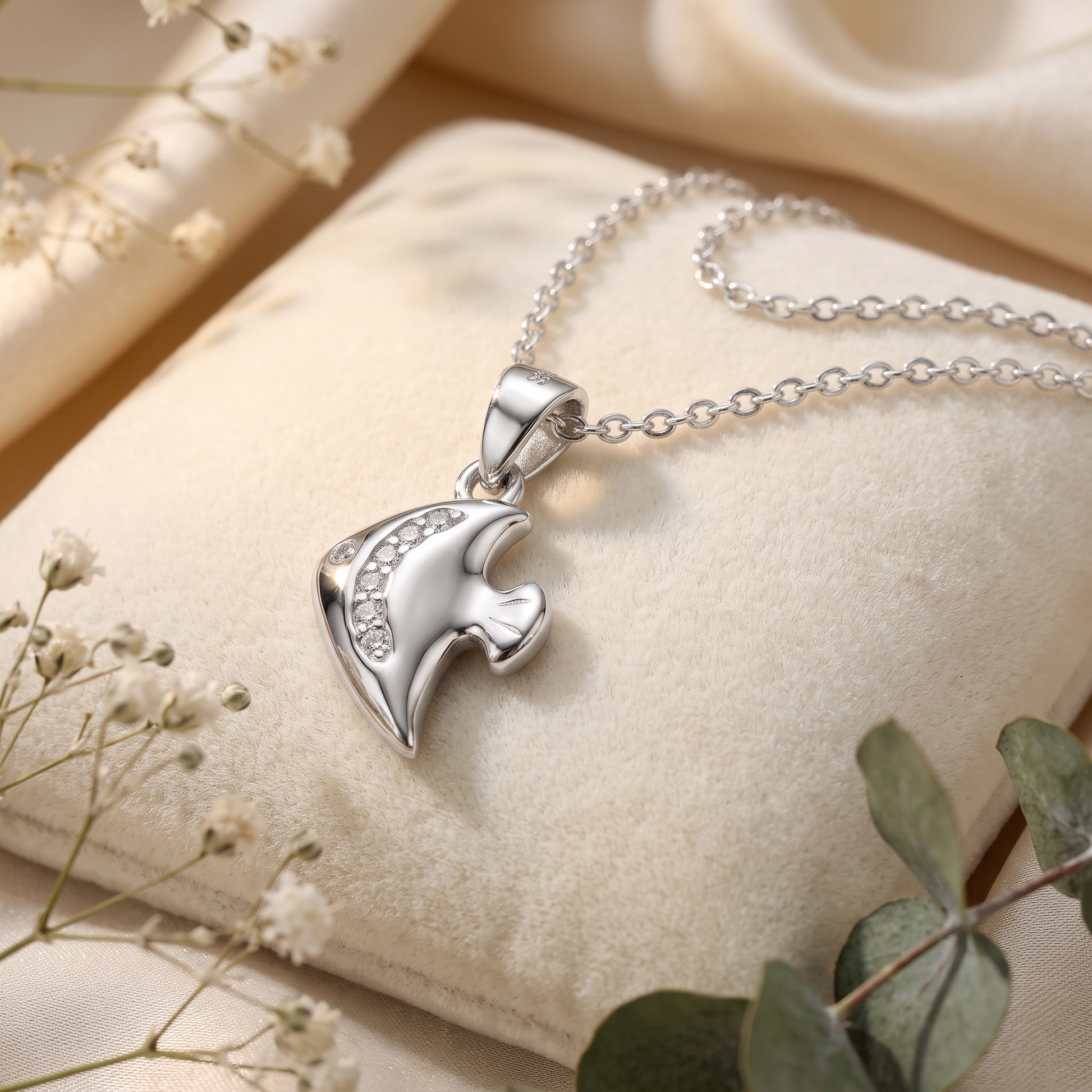 Silvme Journey Pendant Necklace Travel Gift showcasing its journey pendant design in 925 sterling silver