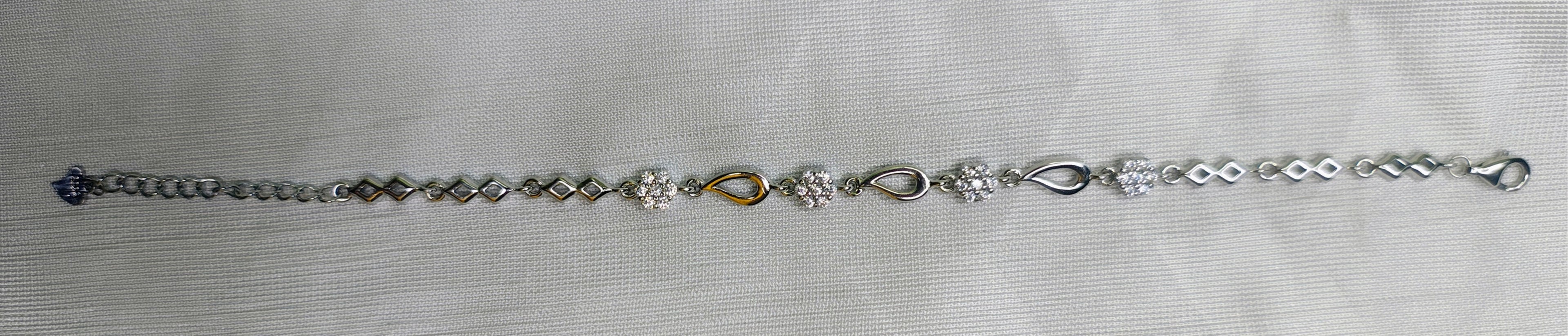 Silvme 925 silver infinity link bracelet studio