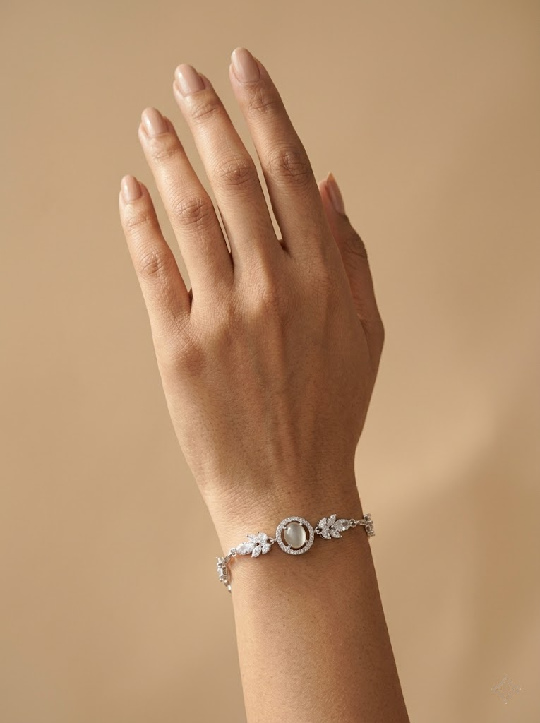 Cubic zirconia detail on the Silvme Floral Cubic Zirconia Bracelet in 925 sterling silver, luxury silver design