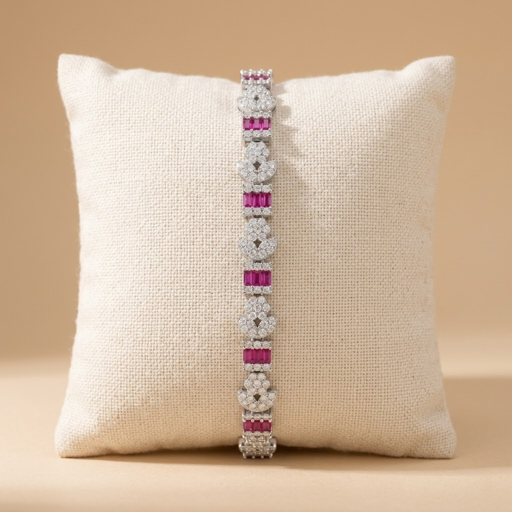 Twisted Rope design detail on the Silvme Twisted Rope Bracelet, crafted in polished 925 sterling silver