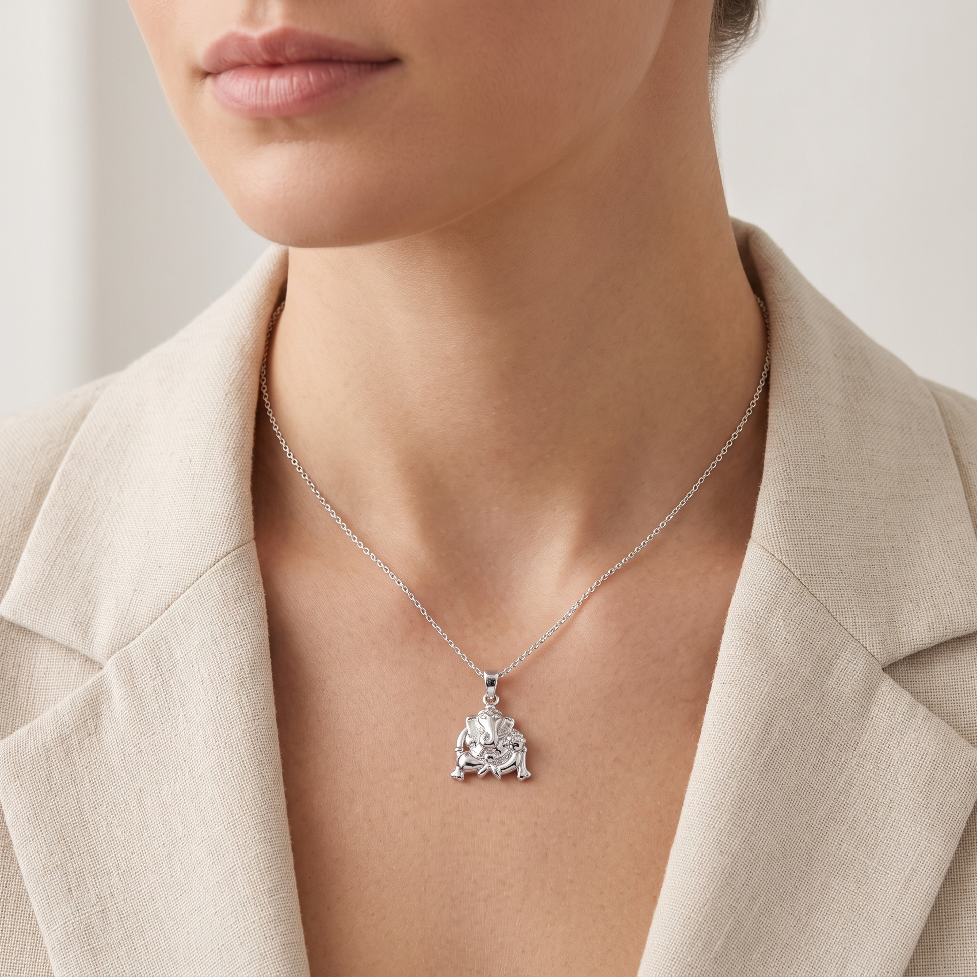 Silvme Geometric Pendant Necklace Professional Style in 925 silver, a thoughtful jewellery gift for women