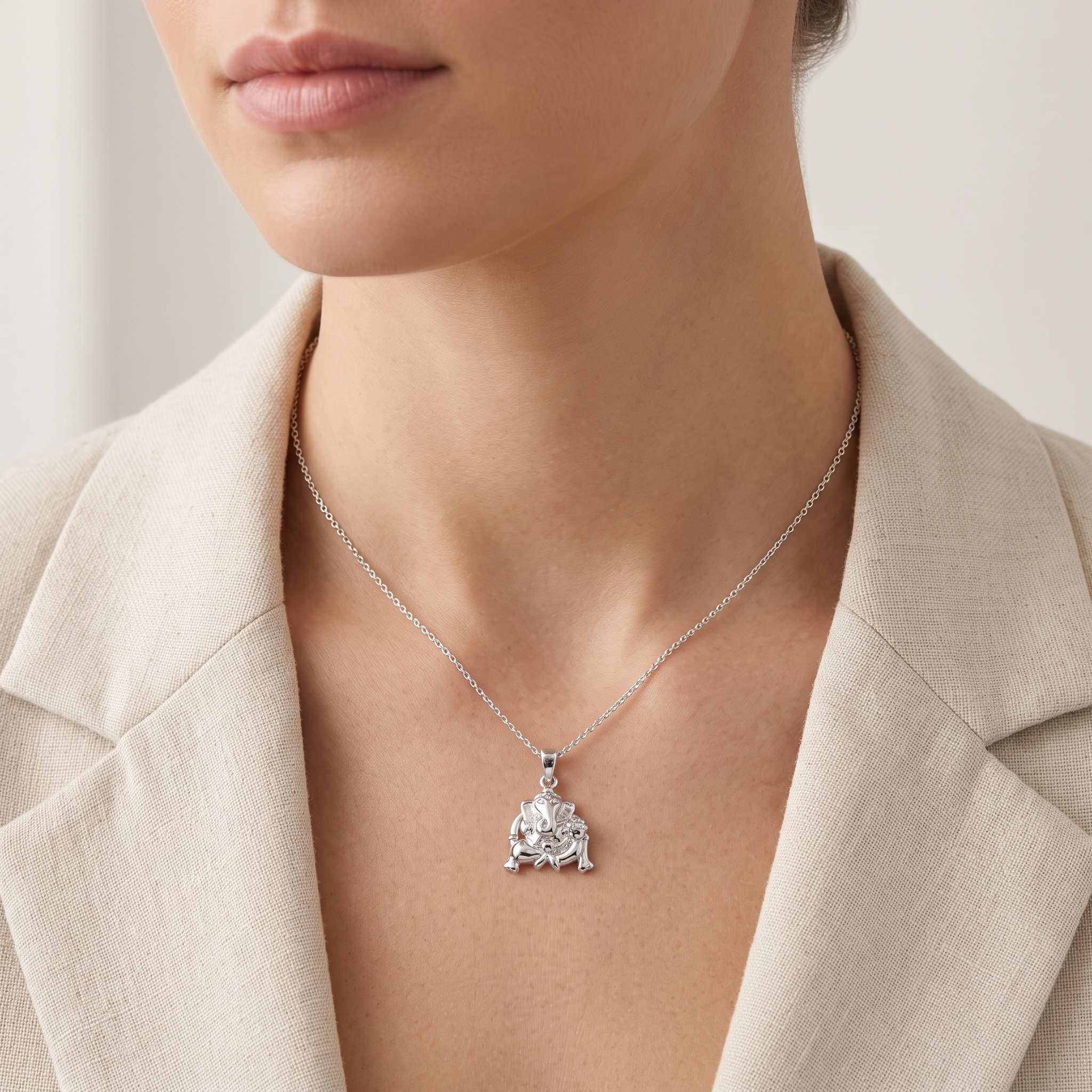 Silvme Geometric Pendant Necklace Professional Style in 925 silver, a thoughtful jewellery gift for women