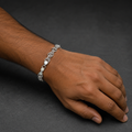 End links and fastening detail on the Silvme fine rolo chain bracelet