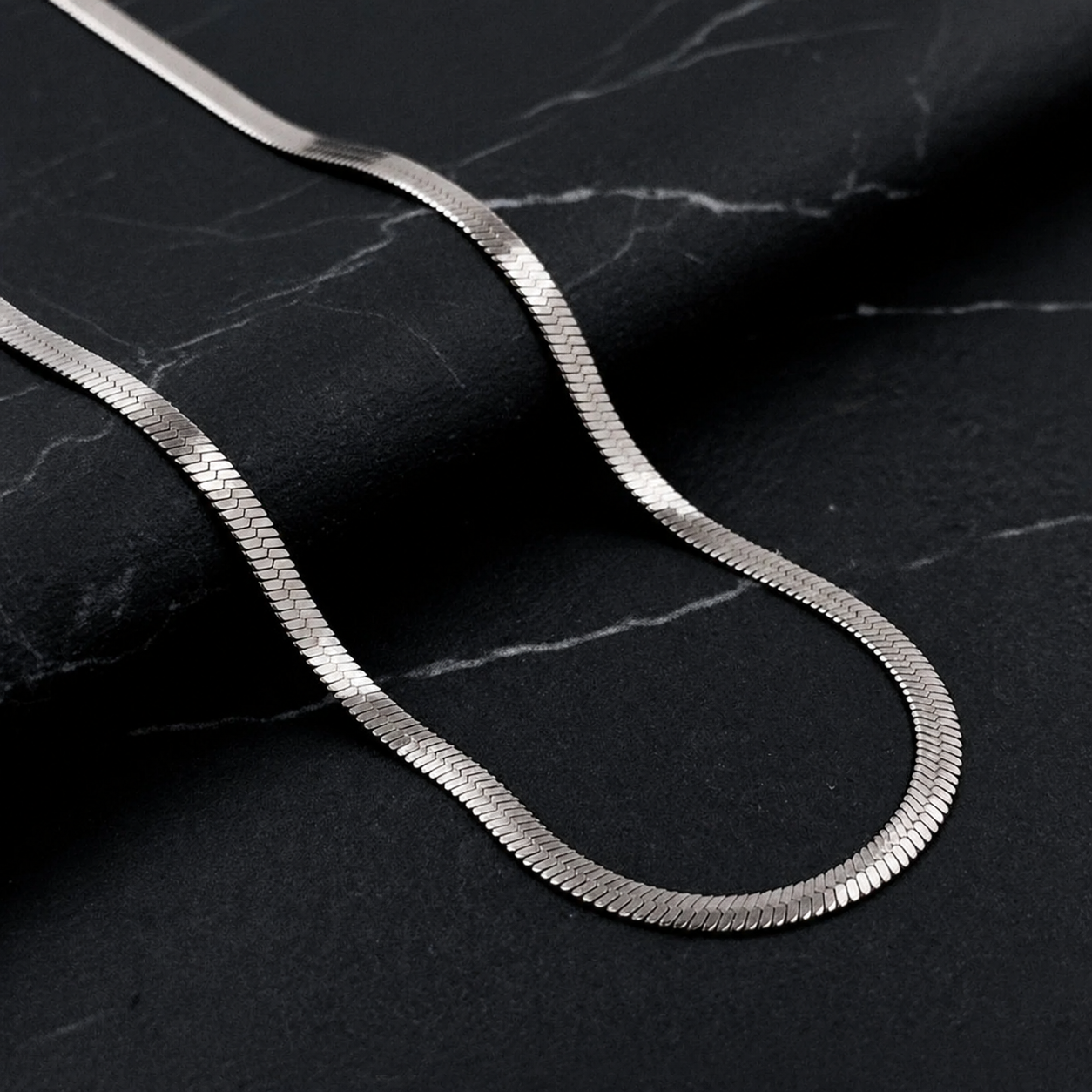Silvme chain in solid 925 sterling silver, approx. 7.55 g, sterling clasp and findings