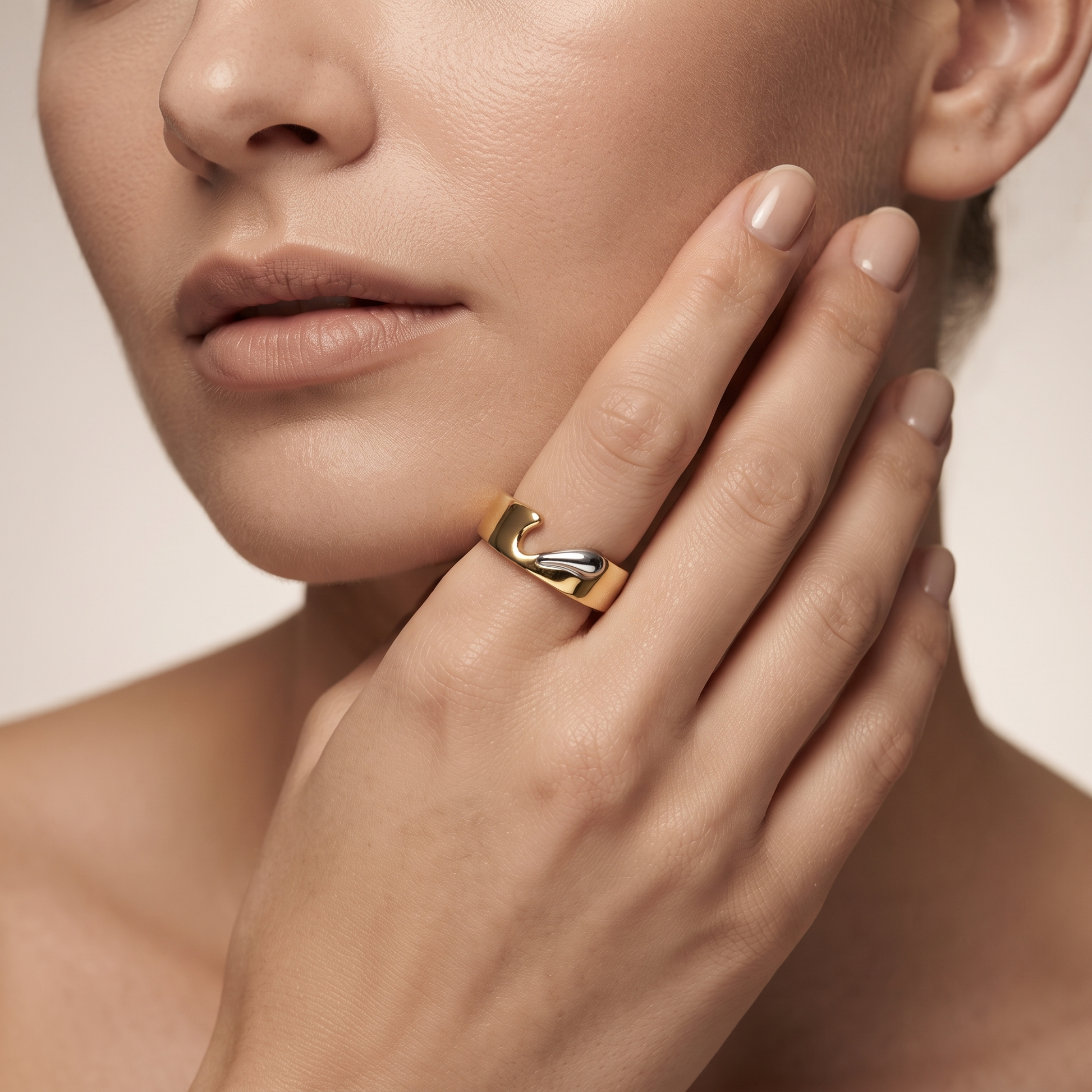 Two-tone gold and silver ring for women in solid 925 sterling silver with a smooth, high-polish finish