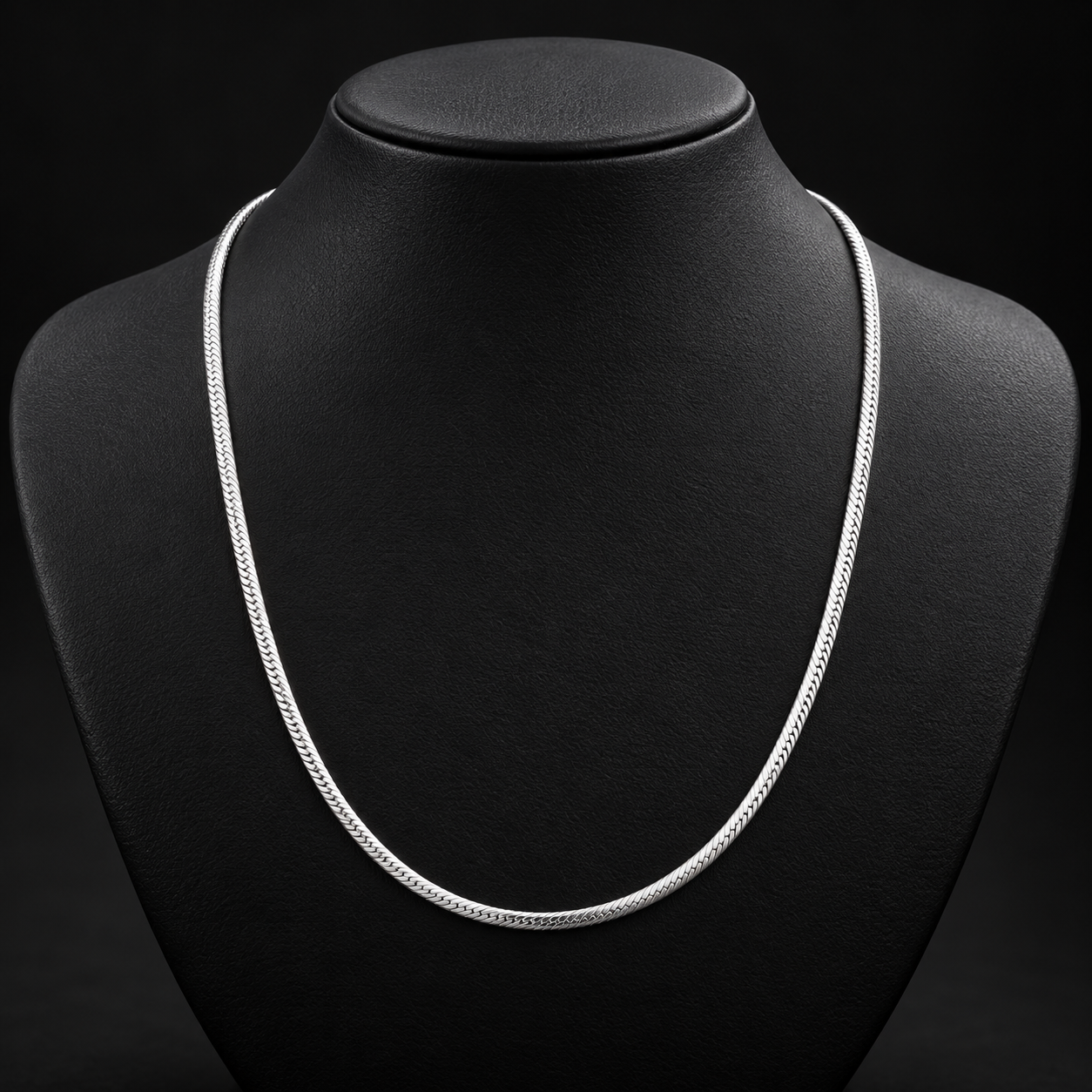 925 silver rhodium-plated chain for women and men from Silvme, around 3.92 g on the scale