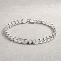 Lobster clasp and end links on the Silvme solid flat curb chain bracelet