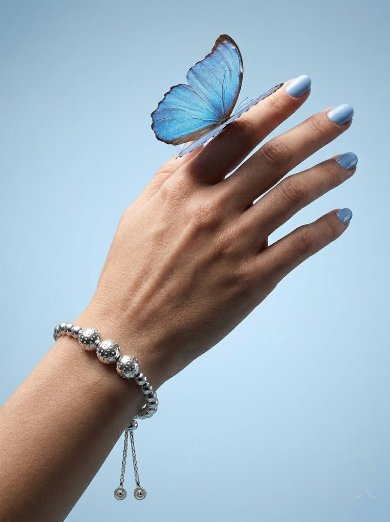Silvme Heart Bracelet in 925 silver, a lovely choice as a Valentine gift, luxury silver design
