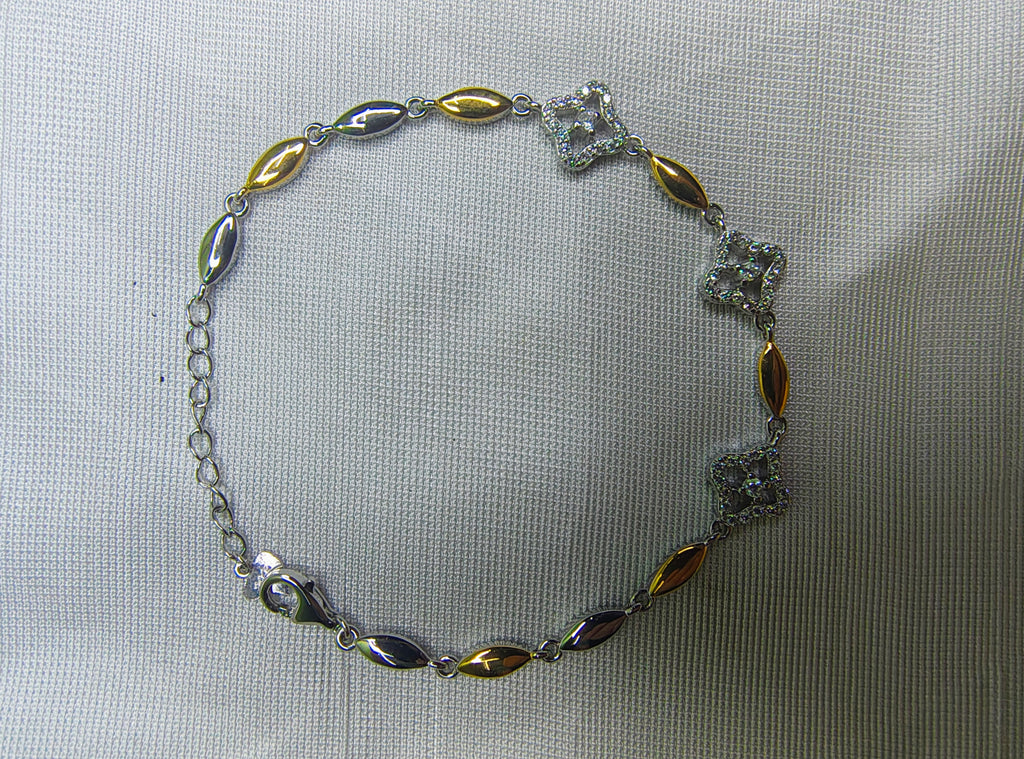 Silvme 925 silver box chain bracelet studio white