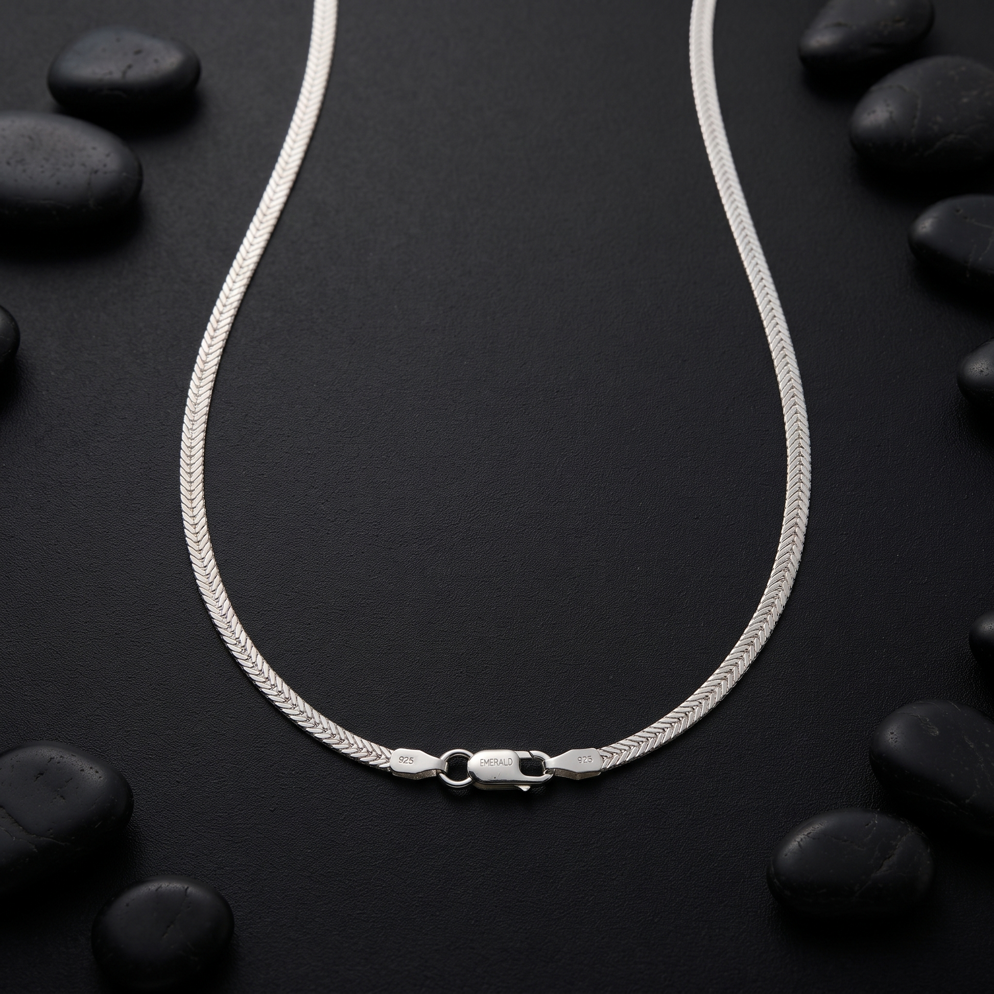 925 sterling silver chain by Silvme, weighing about 4.6 g, clasp included, sterling silver throughout