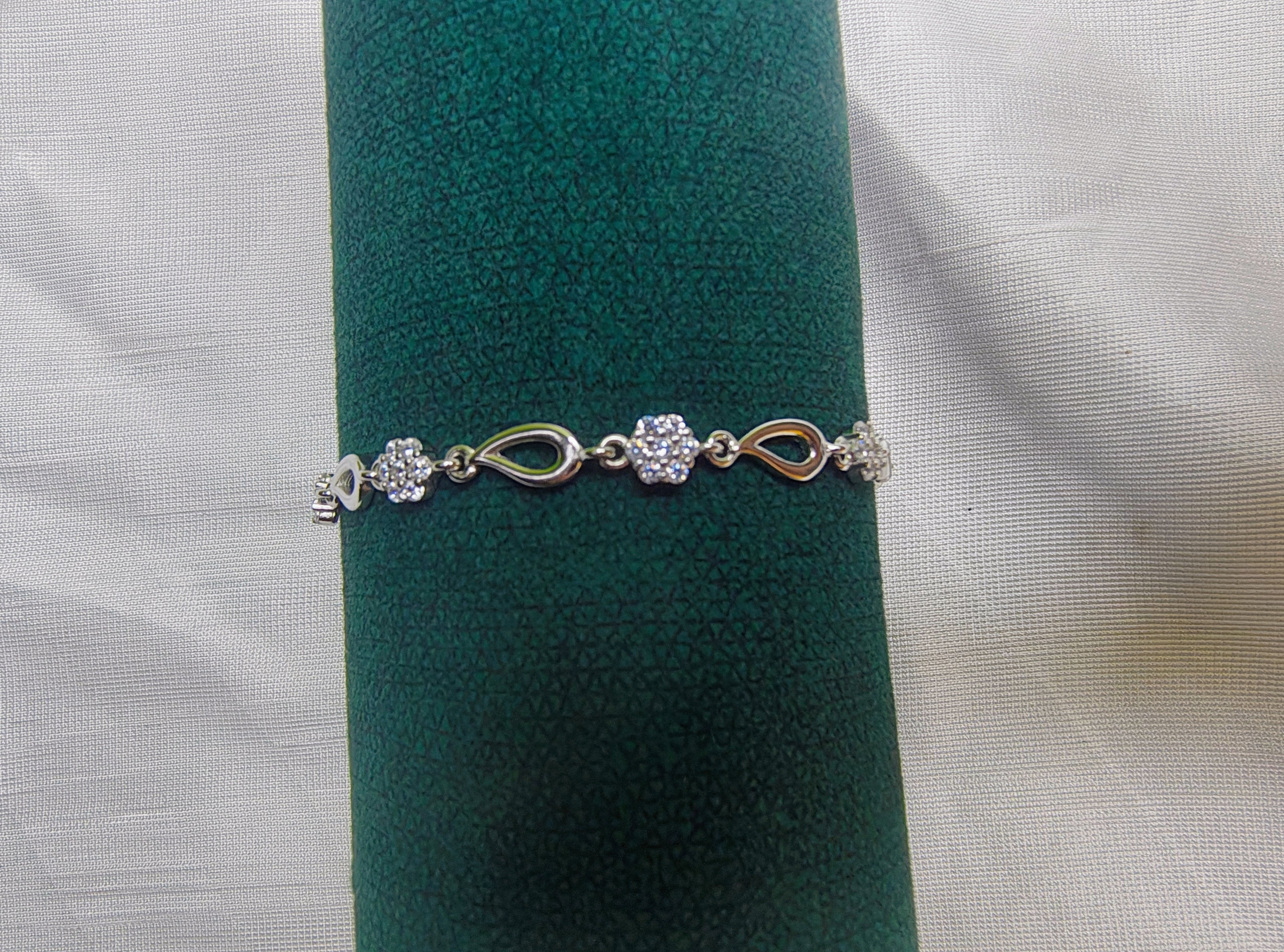 925 sterling silver infinity bracelet front view