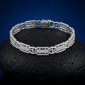 Link pattern and surface detail across the slim textured link bracelet by Silvme