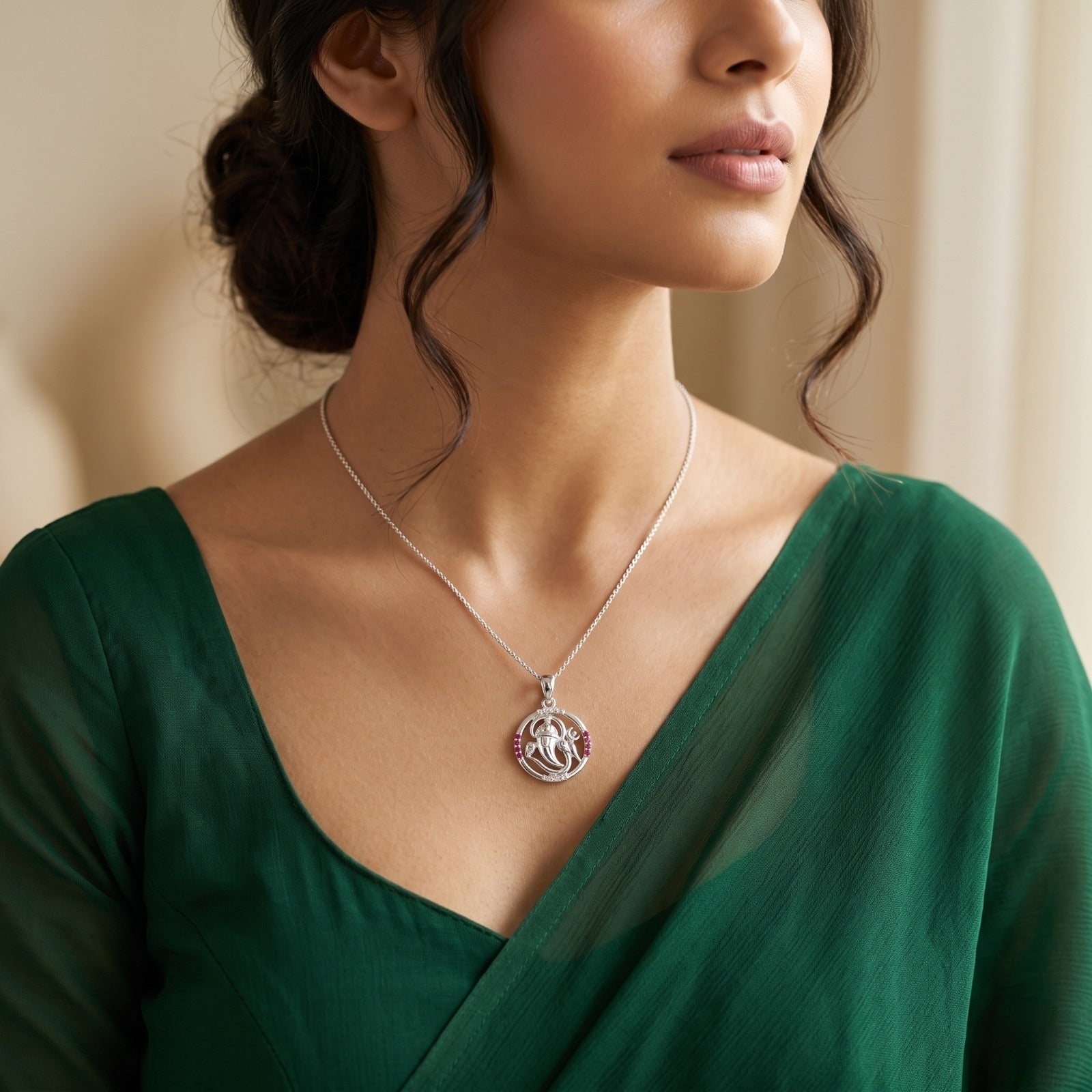 Silvme Pendant Necklace Lucky Charm Gift in 925 silver, a lovely choice as an anniversary gift