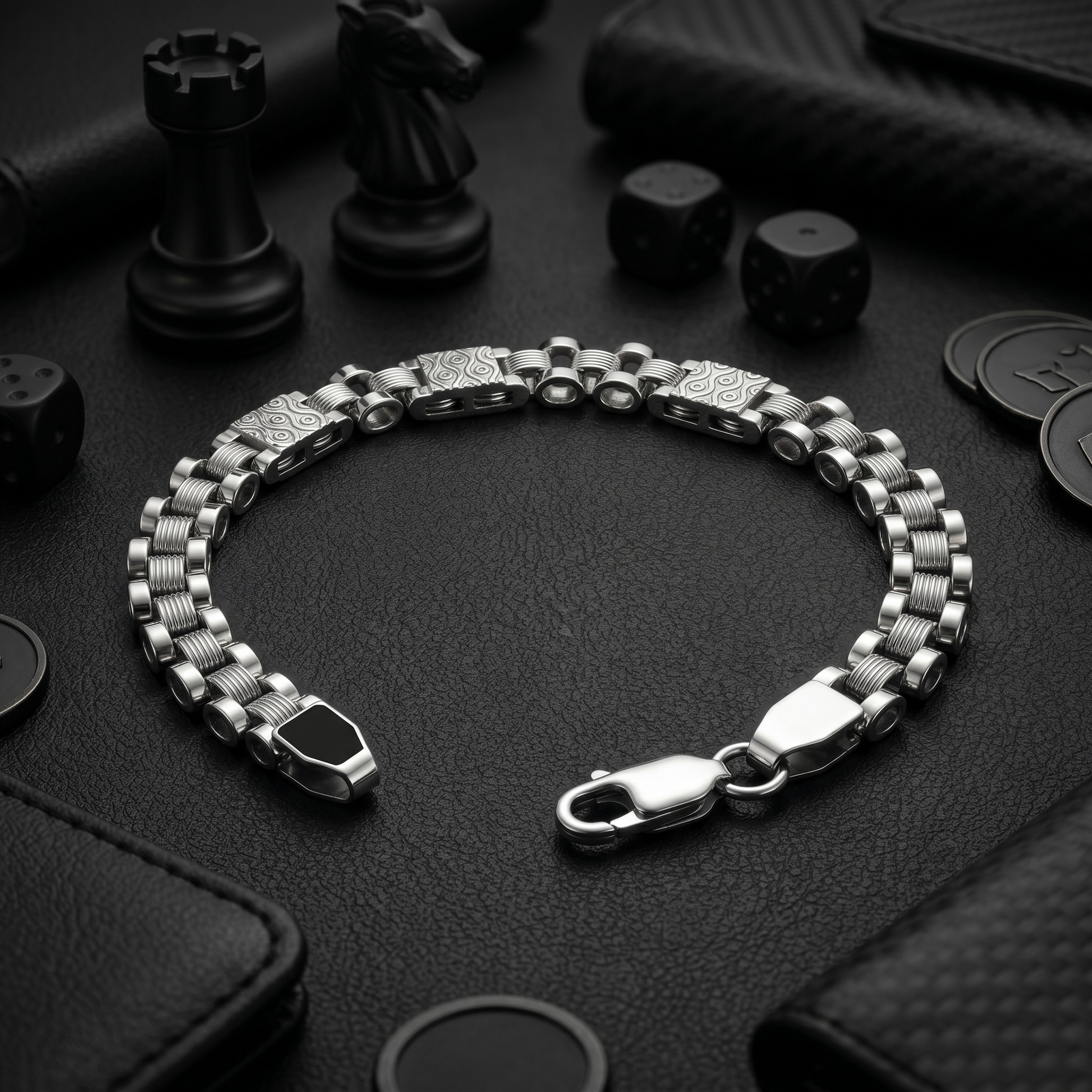 Link pattern and surface detail across the engraved panel link bracelet by Silvme