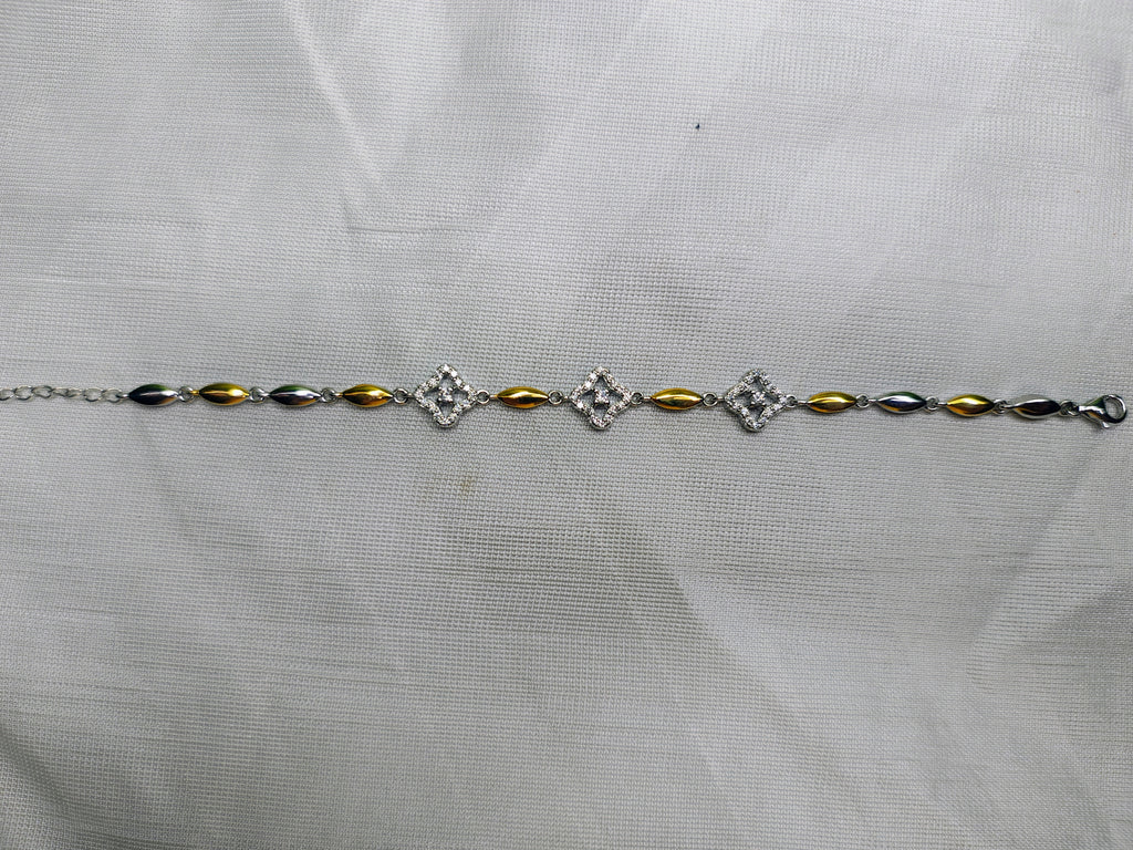 Box chain 925 silver bracelet front view links