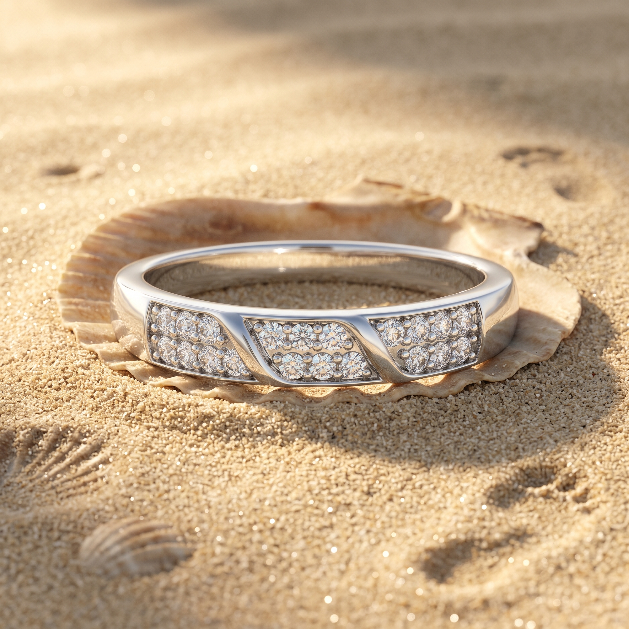 Detailed sunflower bloom styling on the Silvme Sunflower Bloom Band Ring in polished 925 silver
