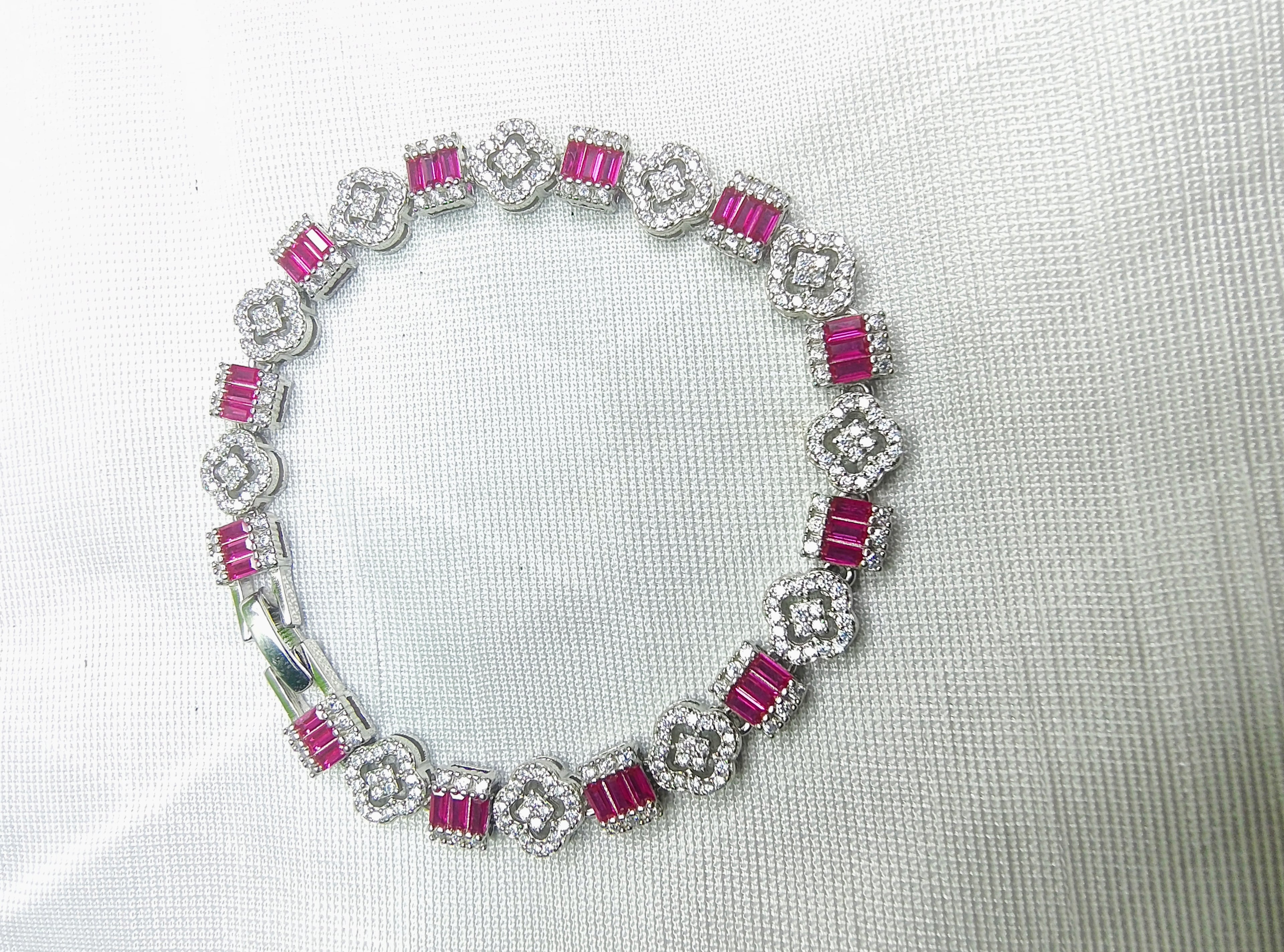 Silvme 925 silver cross charm bracelet studio