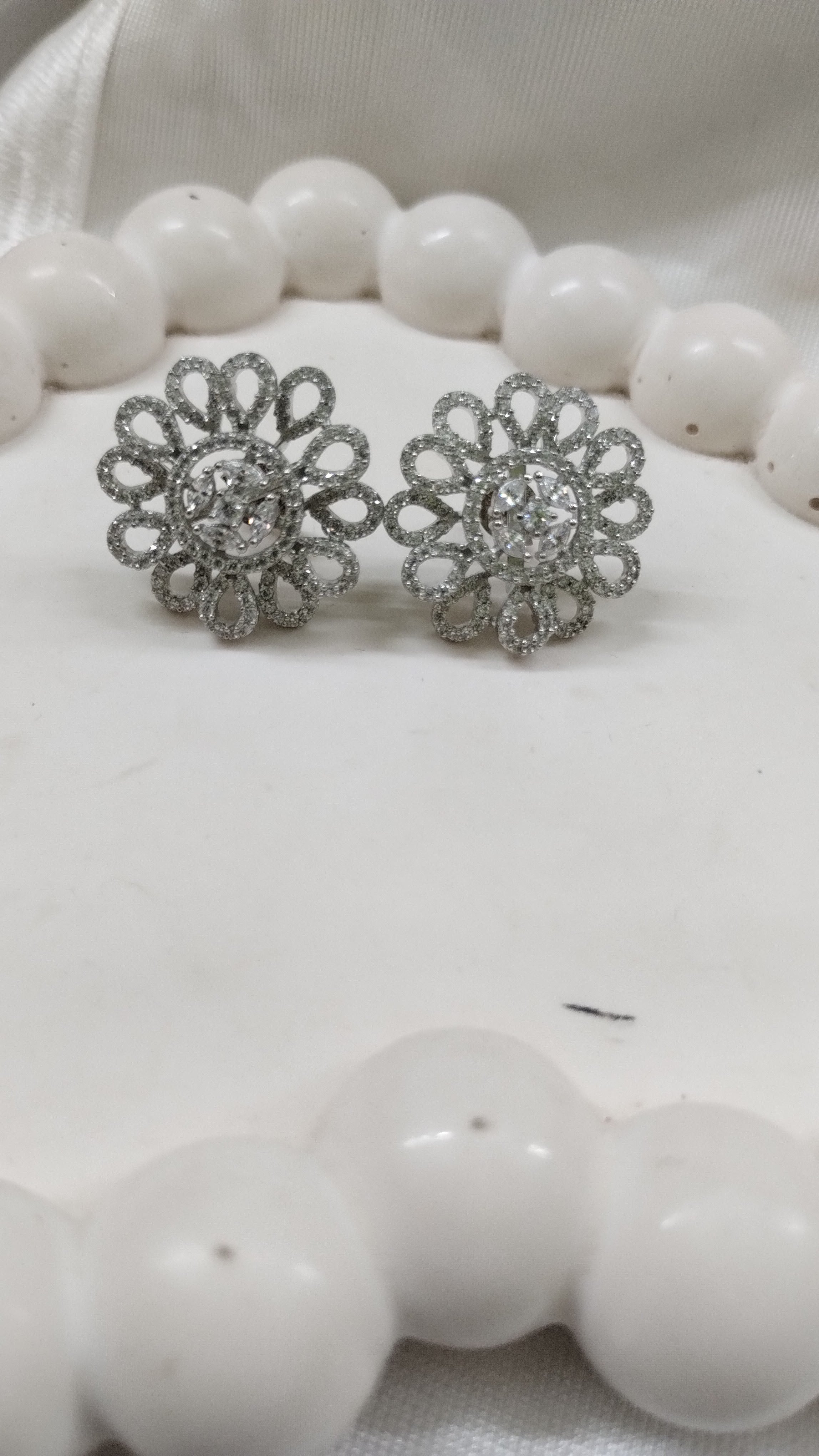Silvme Pure 925 Sterling Silver Petal Lattice CZ Solitaire Round Stud Earrings — View 5