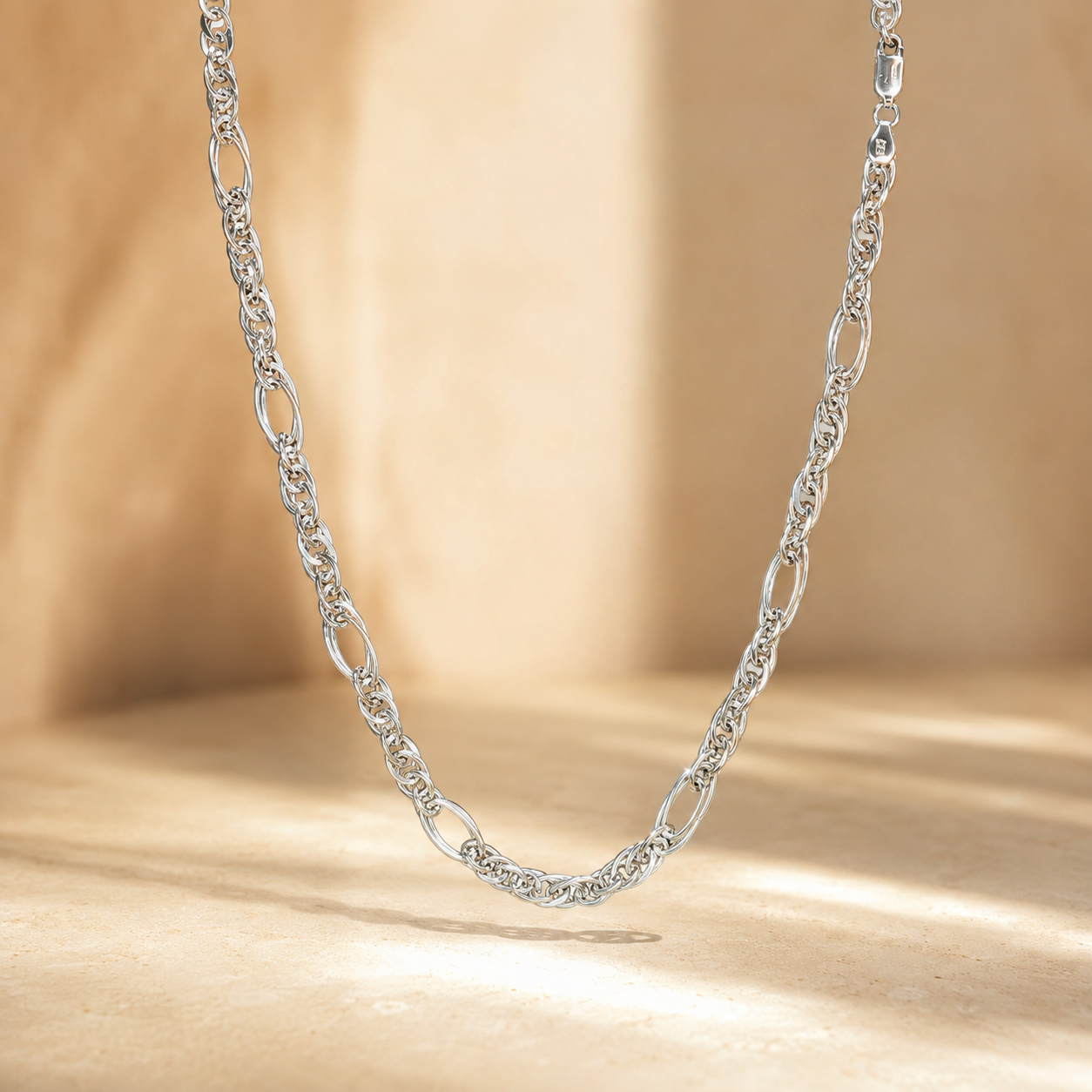 925 silver chain for men from Silvme, around 17.93 g on the scale, sterling silver throughout
