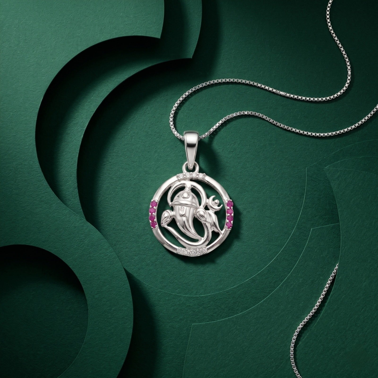 Silvme Pendant Necklace Lucky Charm Gift in 925 silver, a thoughtful jewellery gift for women