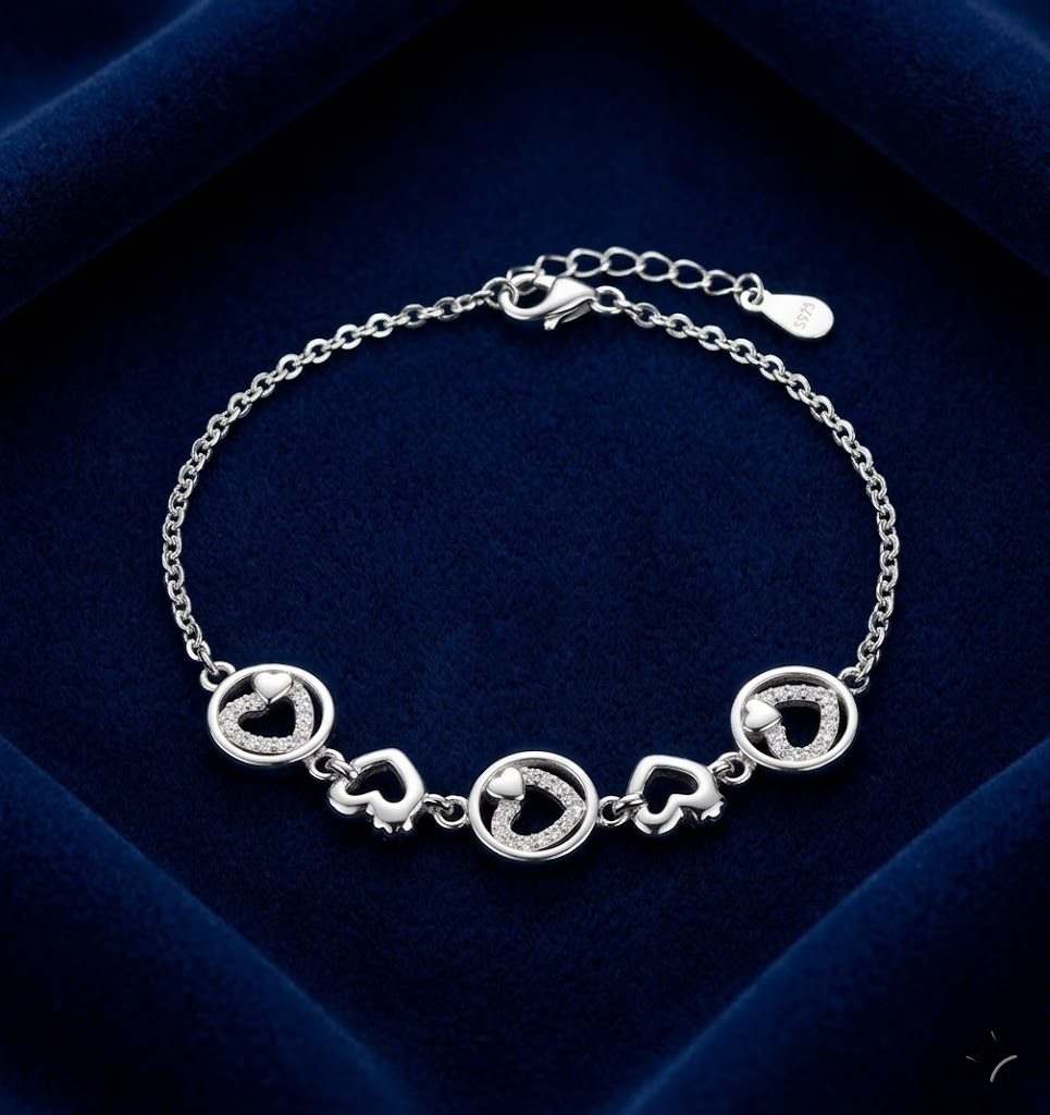 Silvme Heart & Charm Bracelet Set in 925 sterling silver, jewellery for women, refined silver accessory