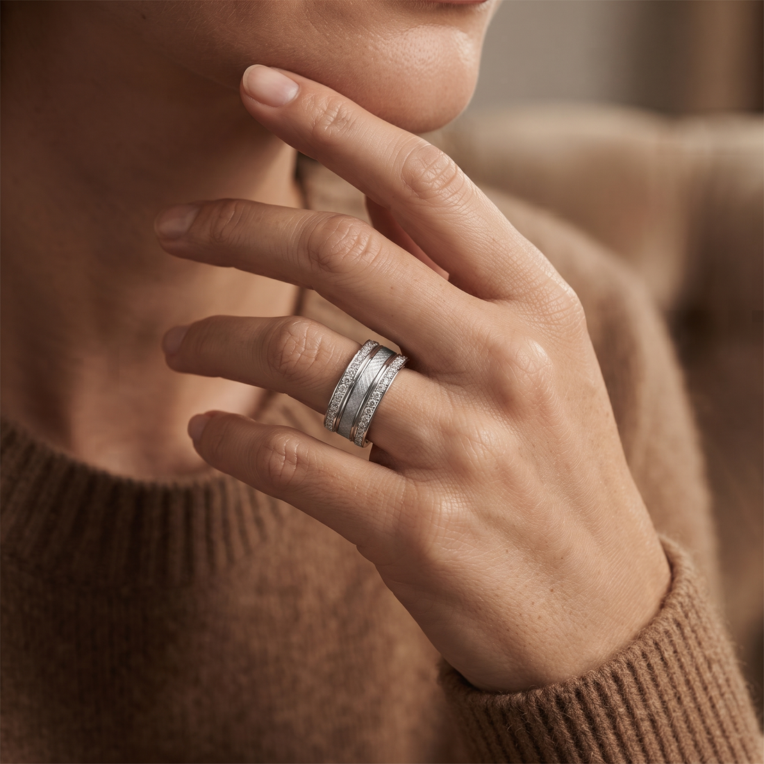 Textured double row stone band 925 sterling silver ring for women - two rows of clear stones framing a textured centre