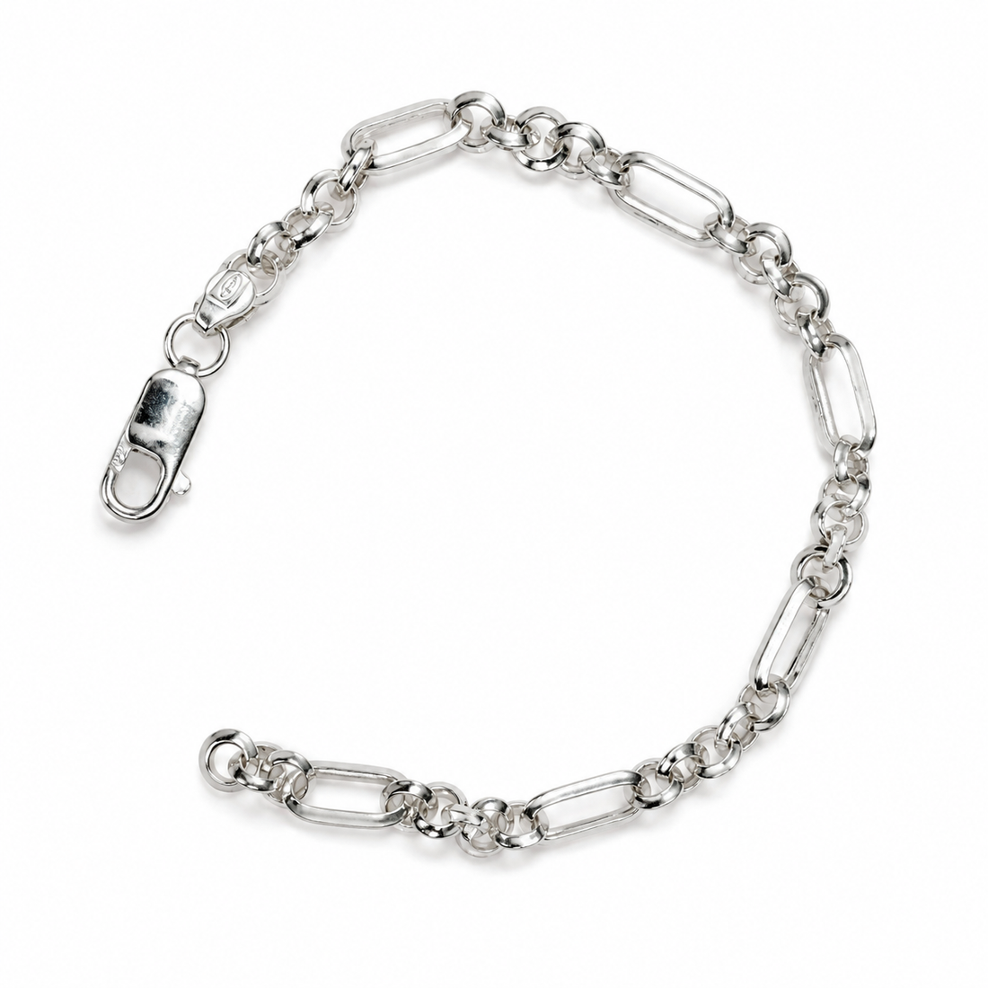 Silvme 925 sterling silver slim figaro chain bracelet for men shaped into an oval on a white background