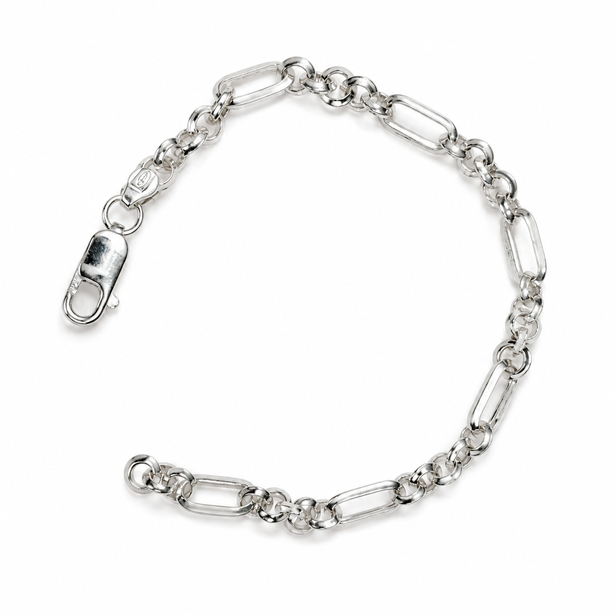 Silvme 925 sterling silver slim figaro chain bracelet for men shaped into an oval on a white background