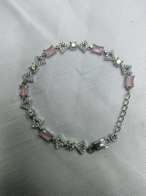 Four leaf clover 925 silver bracelet lifestyle