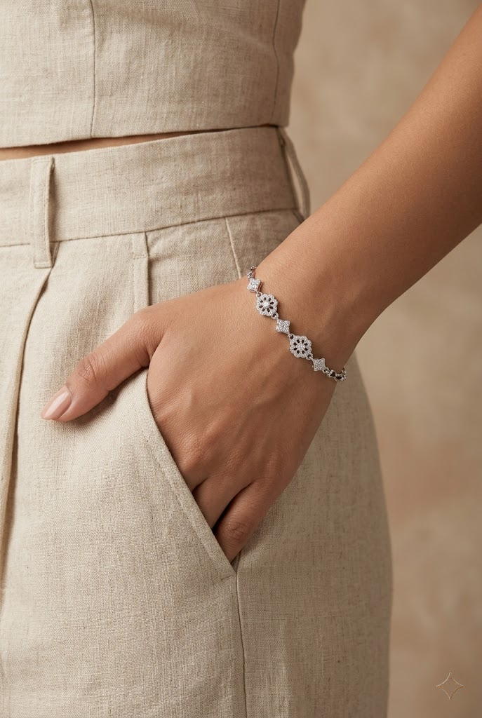 Silvme Floral Design Bracelet, crafted in 925 sterling silver for women, refined silver accessory