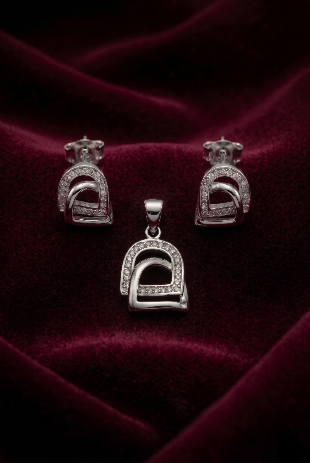 Minimalist Arch 925 sterling silver pendant and stud earrings jewellery set by Silvme â€” angled studio view