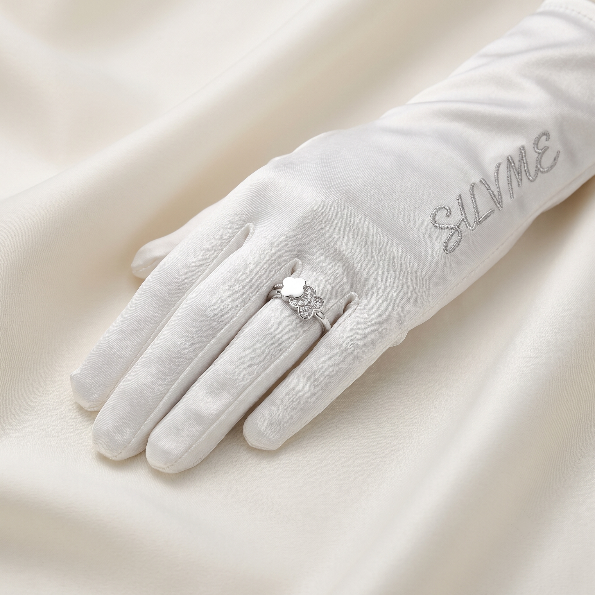 Silvme Pure 925 Sterling Silver Cosmos Star Constellation Ring close-up detail | Silvme 925 Sterling Silver Ring