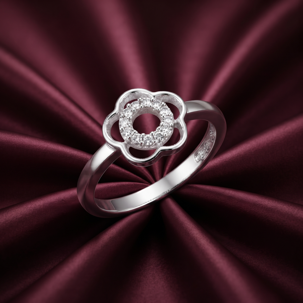 A giftable 925 sterling silver – the Silvme Heart Ring Valentine Gift, luxury silver design