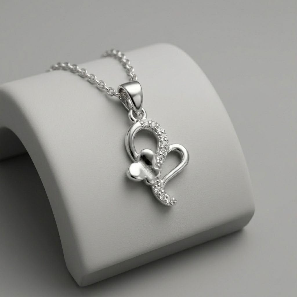 Silvme OM Pendant in 925 sterling silver, jewellery for women, a graceful gift for her, refined silver accessory