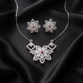 Silvme 925 silver sparkling cubic zirconia pendant necklace and stud earrings with cubic zirconia, pendant close-up