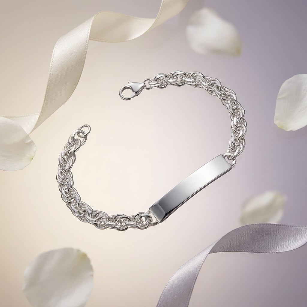 End links and fastening detail on the Silvme rope chain id bracelet