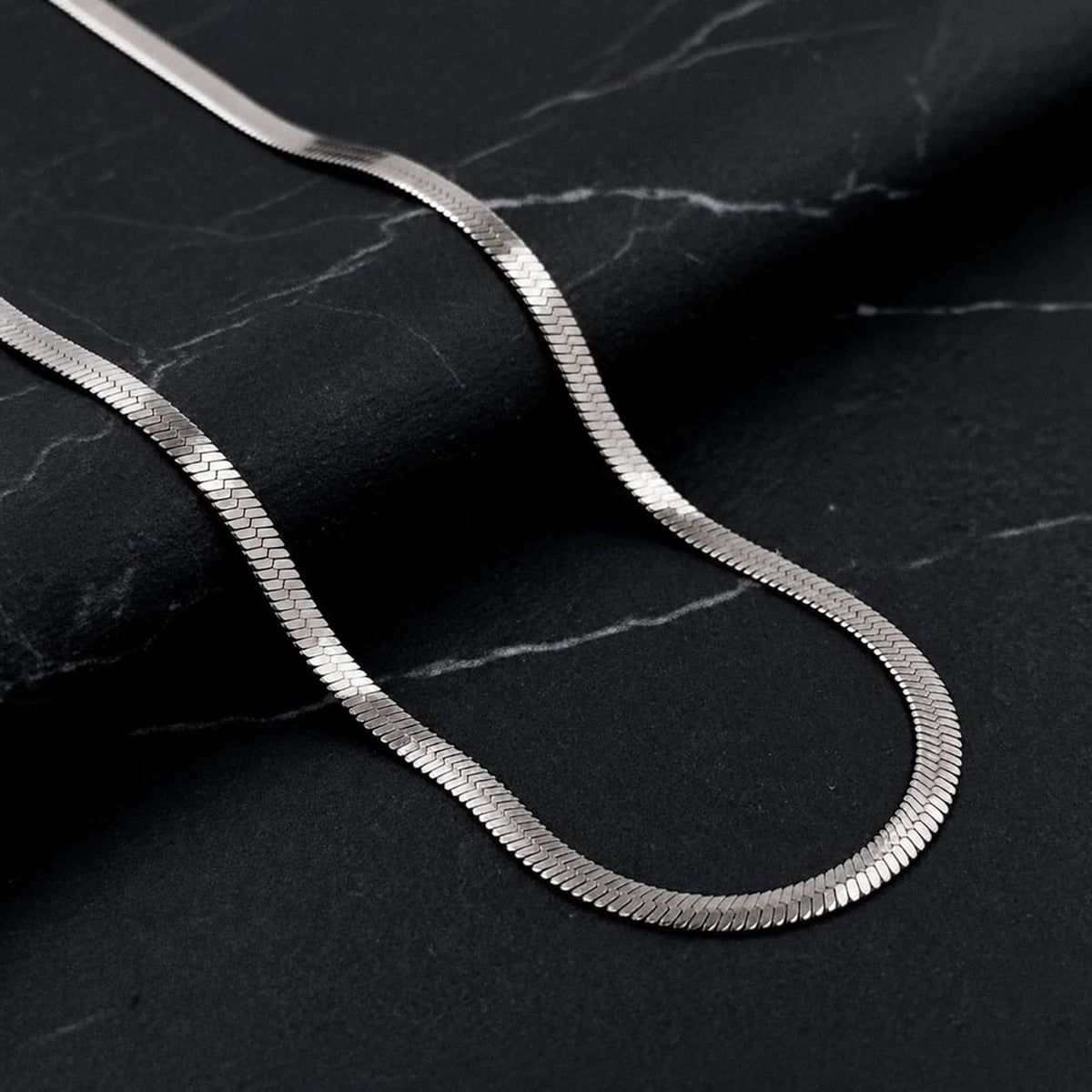 Silvme chain in solid 925 sterling silver, approx. 7.55 g, sterling clasp and findings