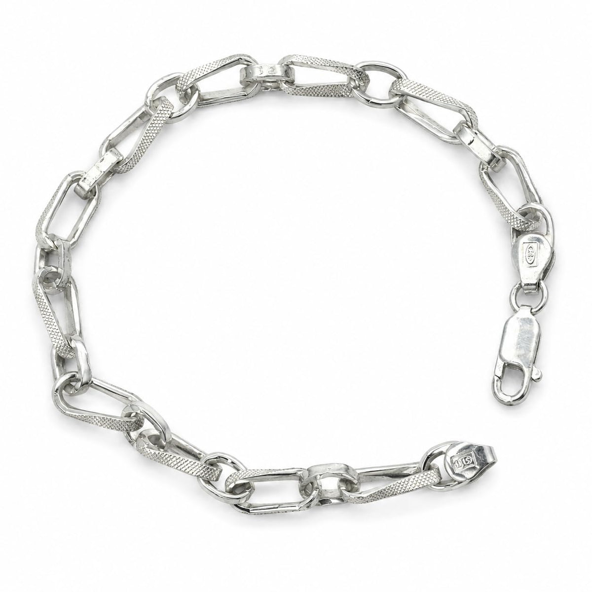 Silvme 925 sterling silver textured paperclip link bracelet for men shaped into an oval on a white background