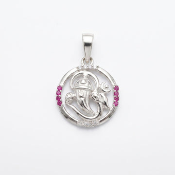 Silvme Pendant Necklace Lucky Charm Gift, crafted in 925 sterling silver for women, refined silver accessory