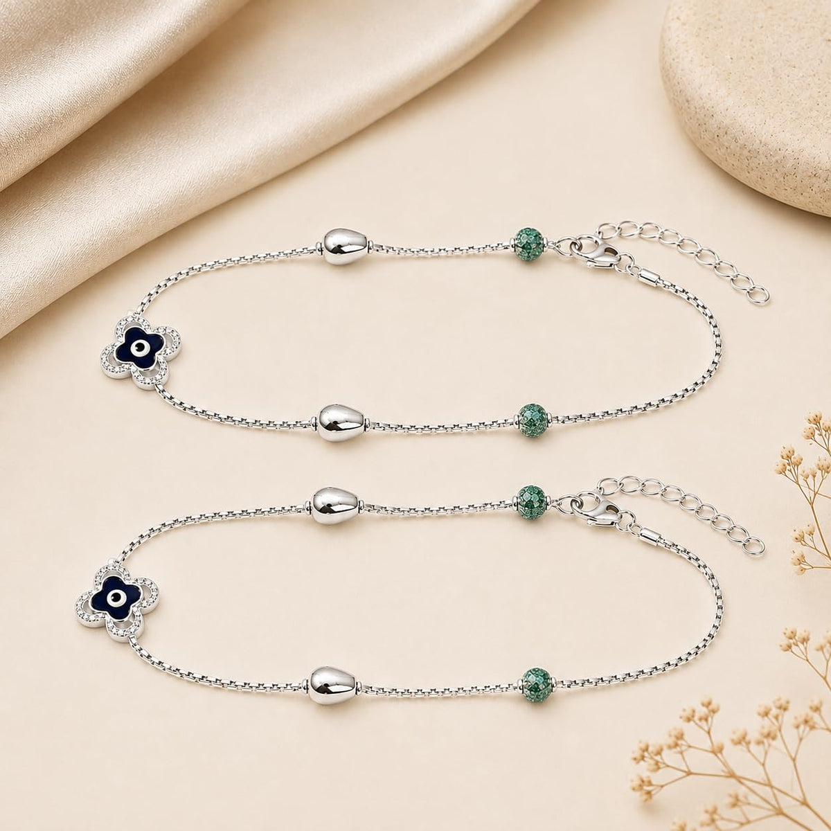 Clasp and adjustable extension-chain detail of the Silvme clover evil eye & green stone silver anklet
