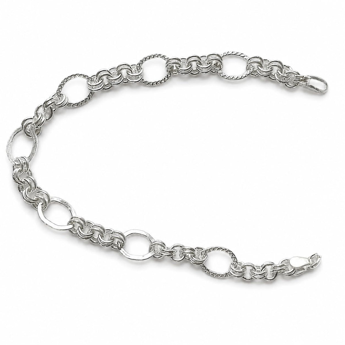 Silvme 925 sterling silver textured rolo chain bracelet for men shaped into an oval on a white background