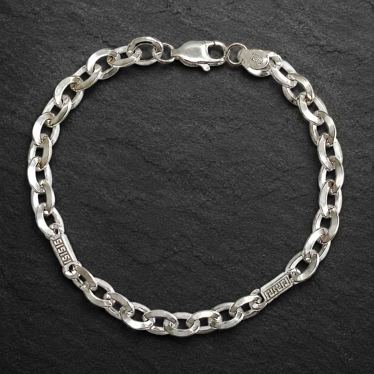 Lobster clasp and end links on the Silvme greek key mariner bracelet