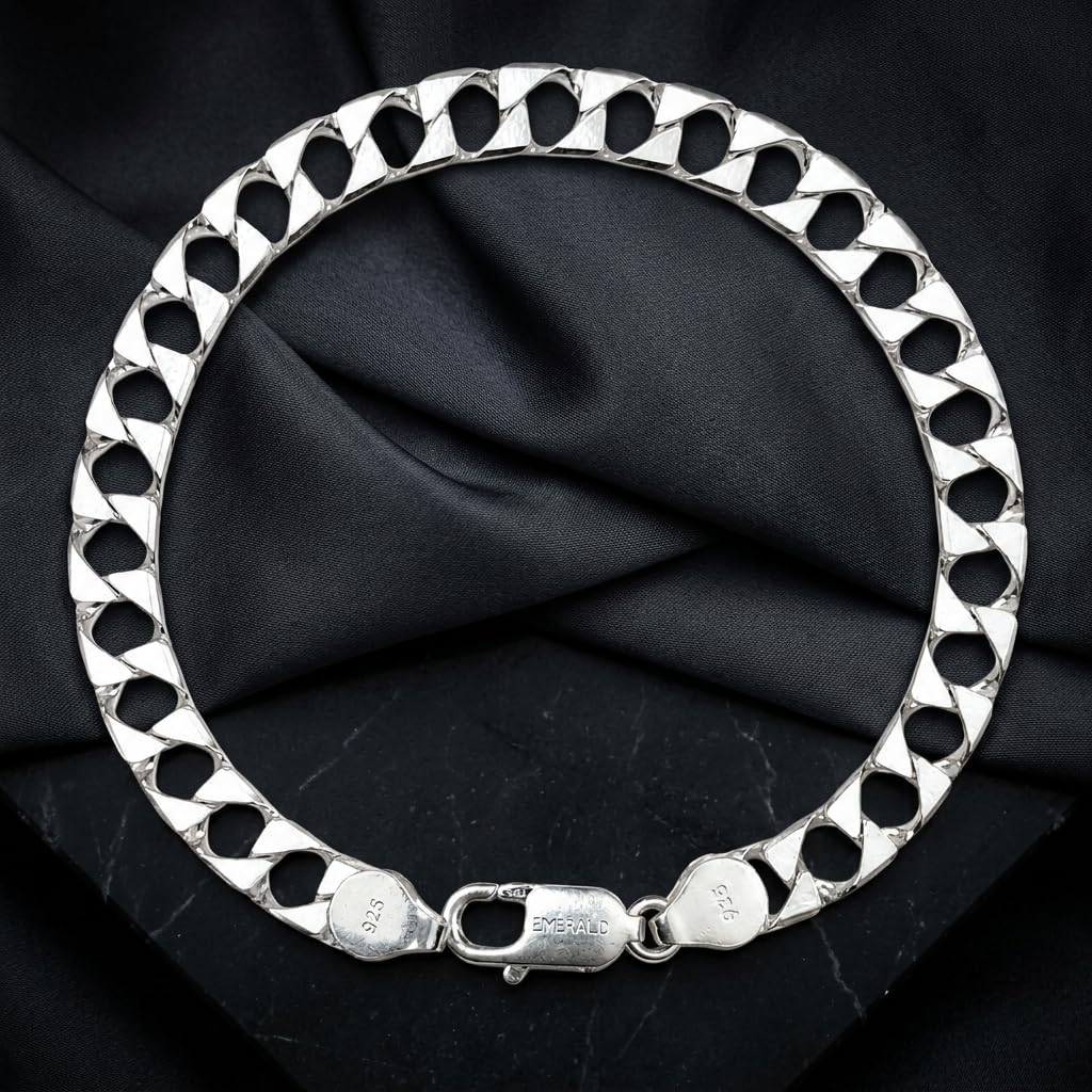 Silvme 925 sterling silver wide curb chain bracelet for men shaped into an oval on a white background