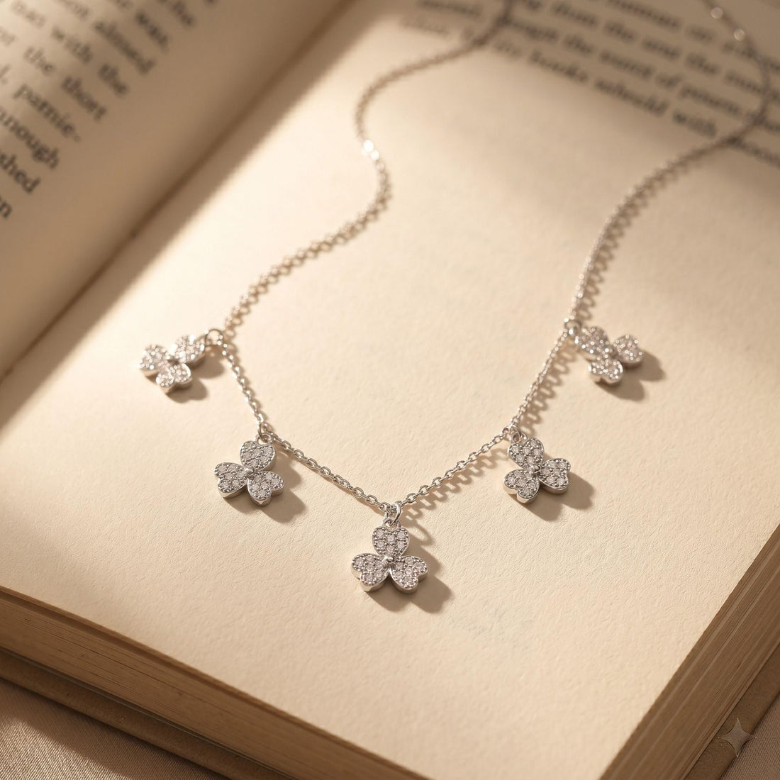 Silvme Multi Clover Pendant Necklace in 925 sterling silver, jewellery for women, a graceful gift for her
