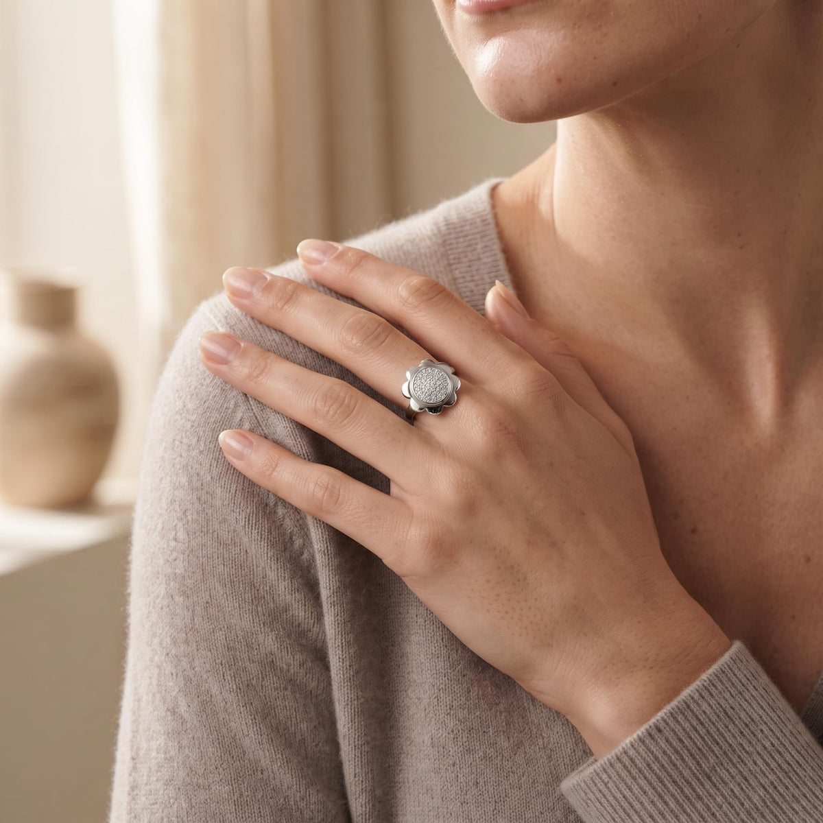 Silvme Dainty Daisy Crystal 925 sterling silver ring for women set with cubic zirconia — worn on the finger