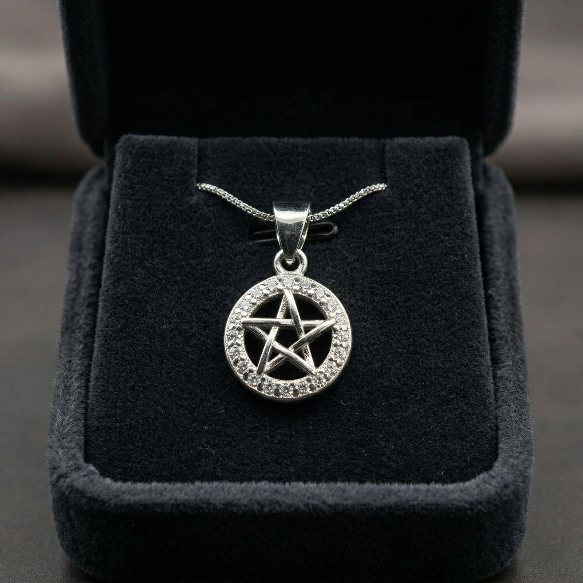 Silvme Mystic Star Pendant with its softly polished 925 silver surface, ideal for Diwali festive wear