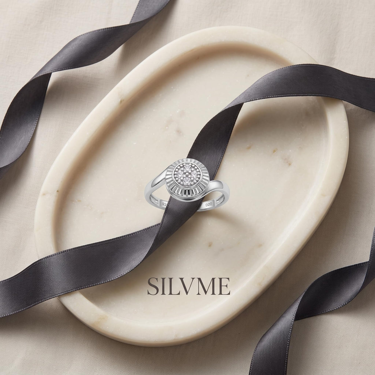Silvme Sunburst Medallion Cluster 925 sterling silver ring for women set with cubic zirconia — close-up detail